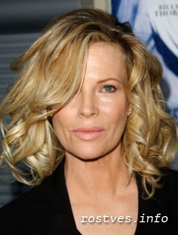 Ким Бэсингер фото